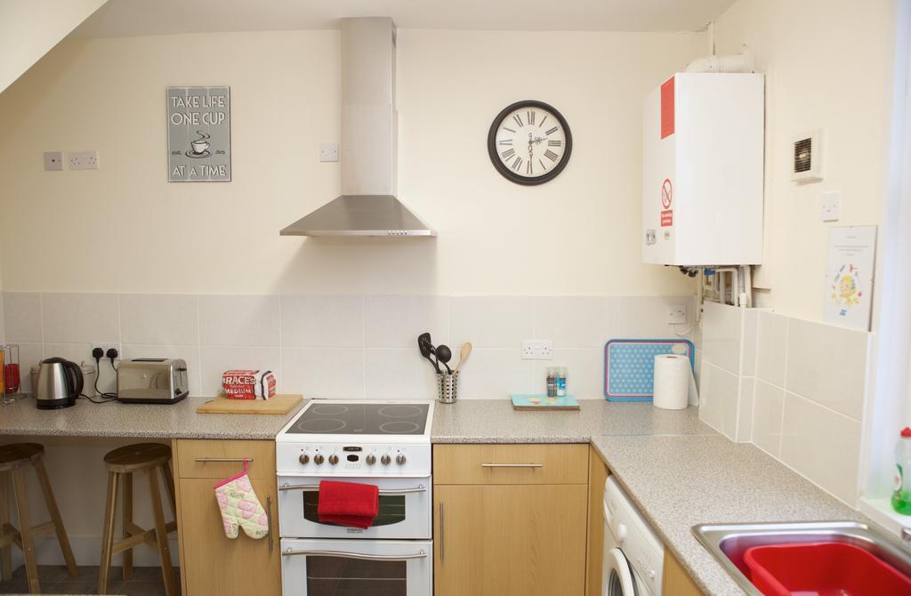 Bristol Serviced Lets - 152/154 Bath Road Dış mekan fotoğraf