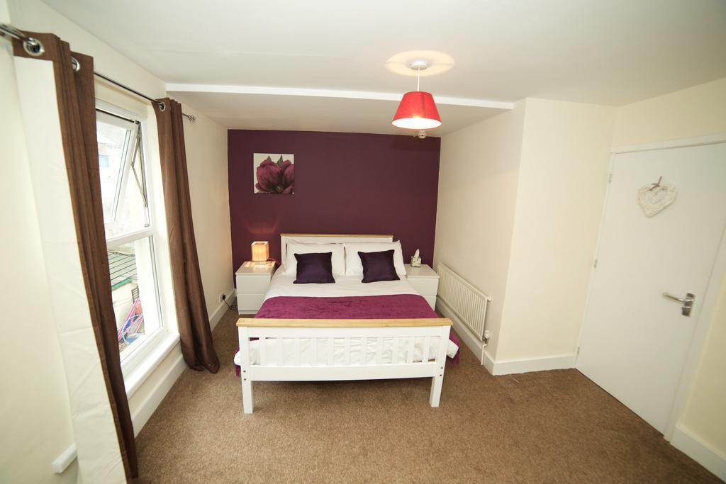 Bristol Serviced Lets - 152/154 Bath Road Oda fotoğraf