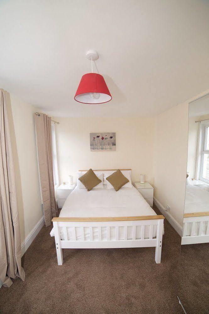 Bristol Serviced Lets - 152/154 Bath Road Dış mekan fotoğraf